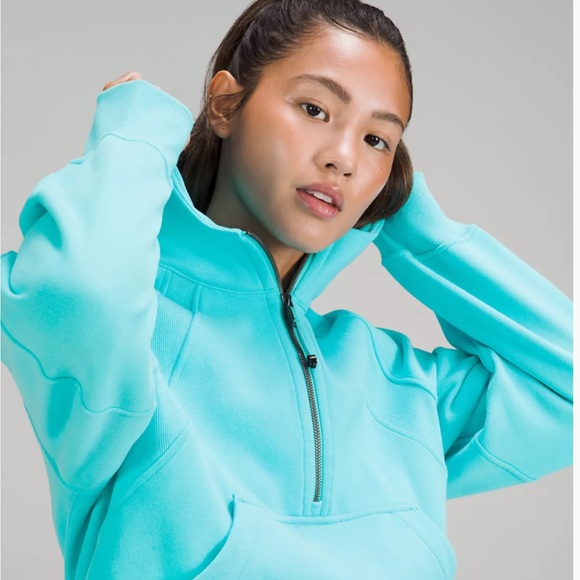 Lululemon ELECTRIC TURQUOISE M/L Scuba Oversized Half-Zip Hoodie - Picture 3 of 8